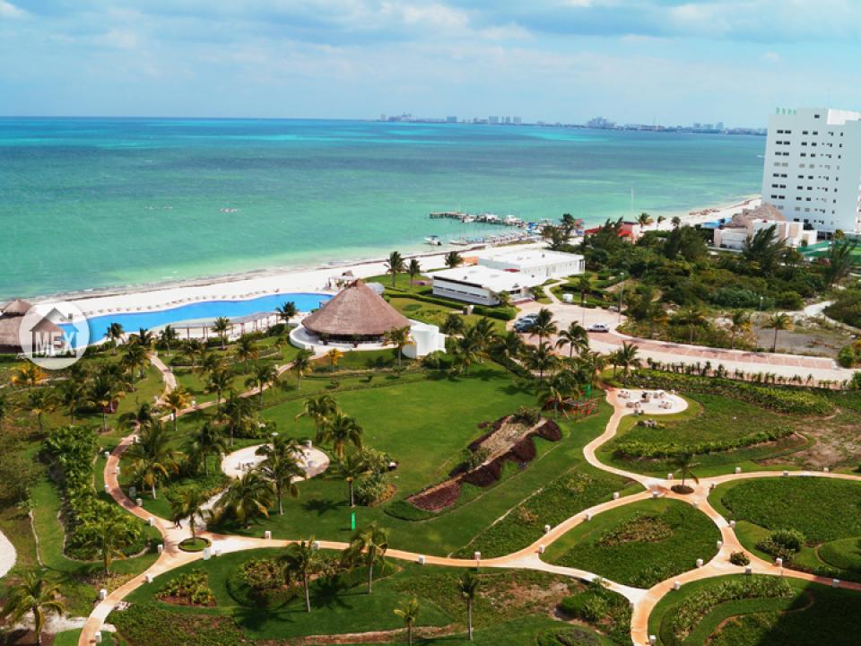 Amara complex in Hotel Zone, Cancun
